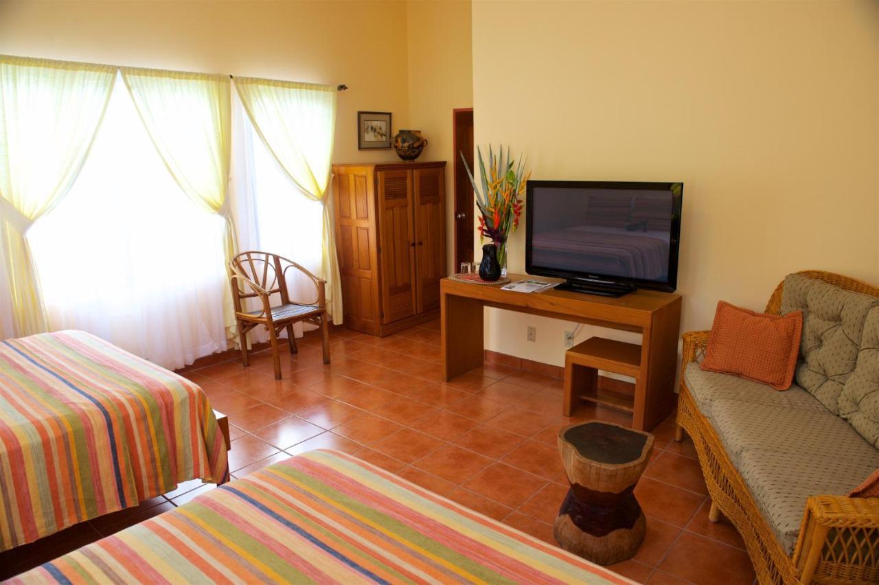 Bed and Breakfast Coral House Пунта-Горда Экстерьер фото